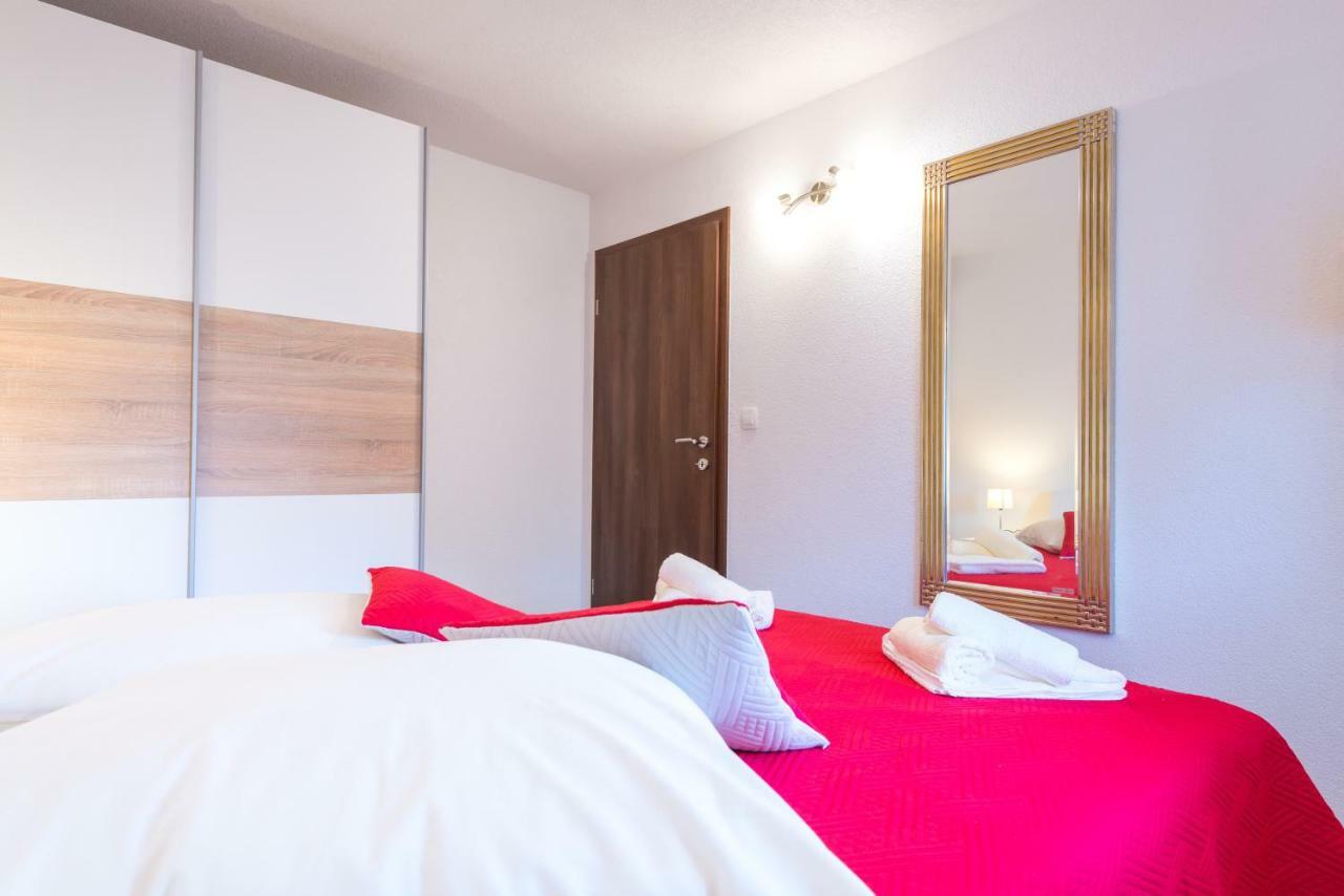 Tranquility And Nature In 4 Bedroom With Sea View Mokošica Exterior foto