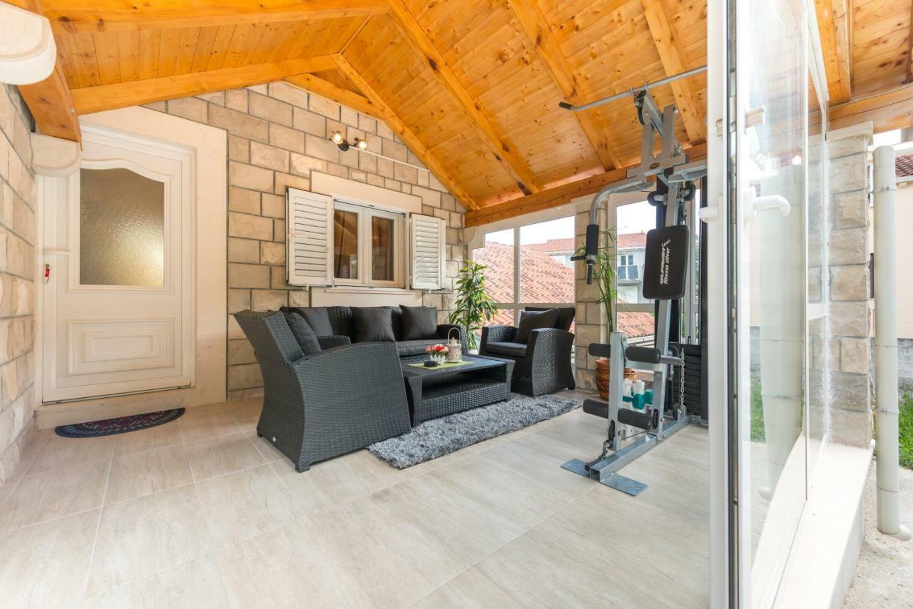 Tranquility And Nature In 4 Bedroom With Sea View Mokošica Exterior foto