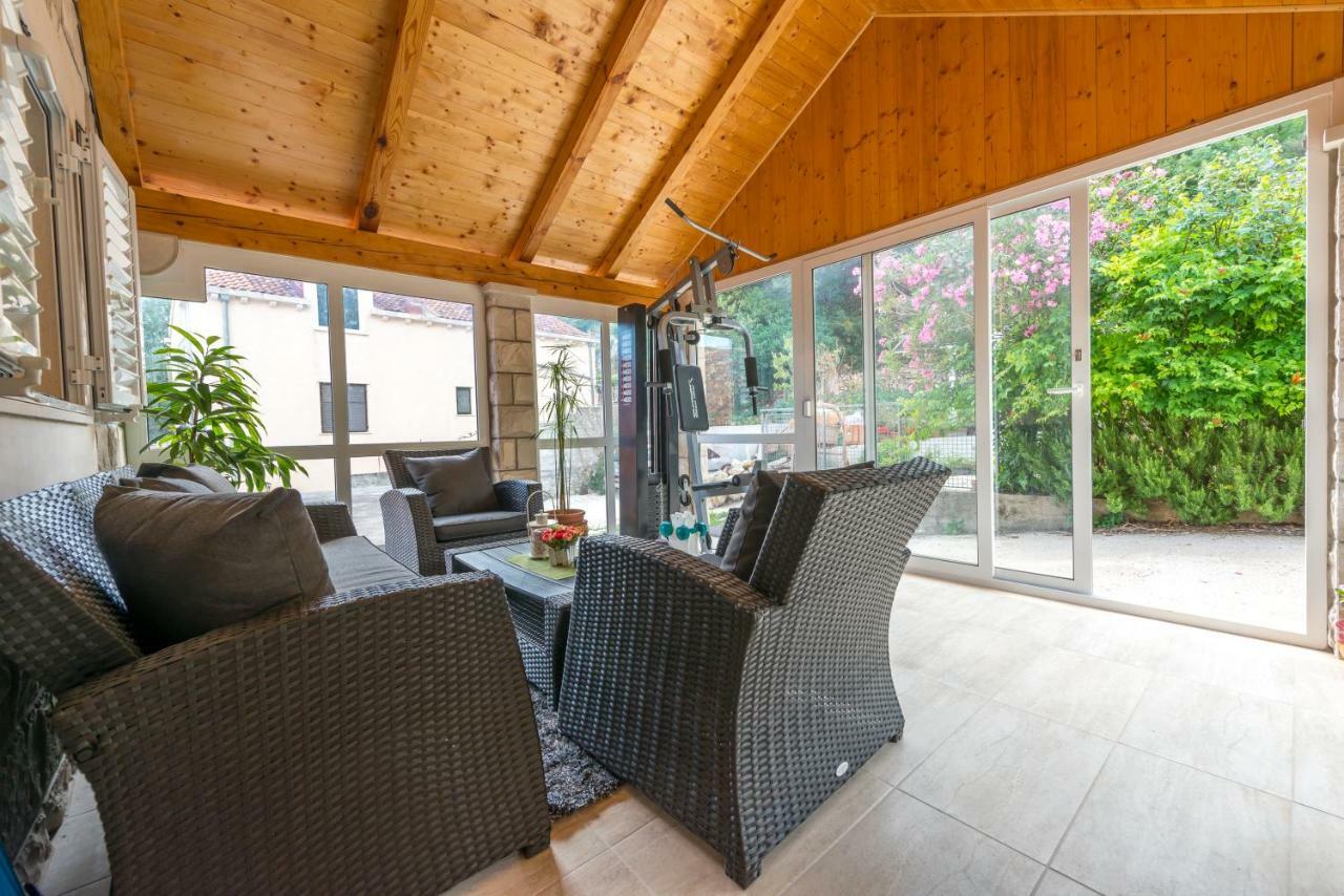 Tranquility And Nature In 4 Bedroom With Sea View Mokošica Exterior foto